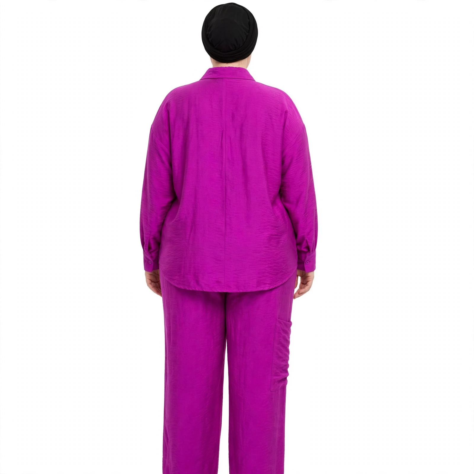 Ensemble 017 – Image 2