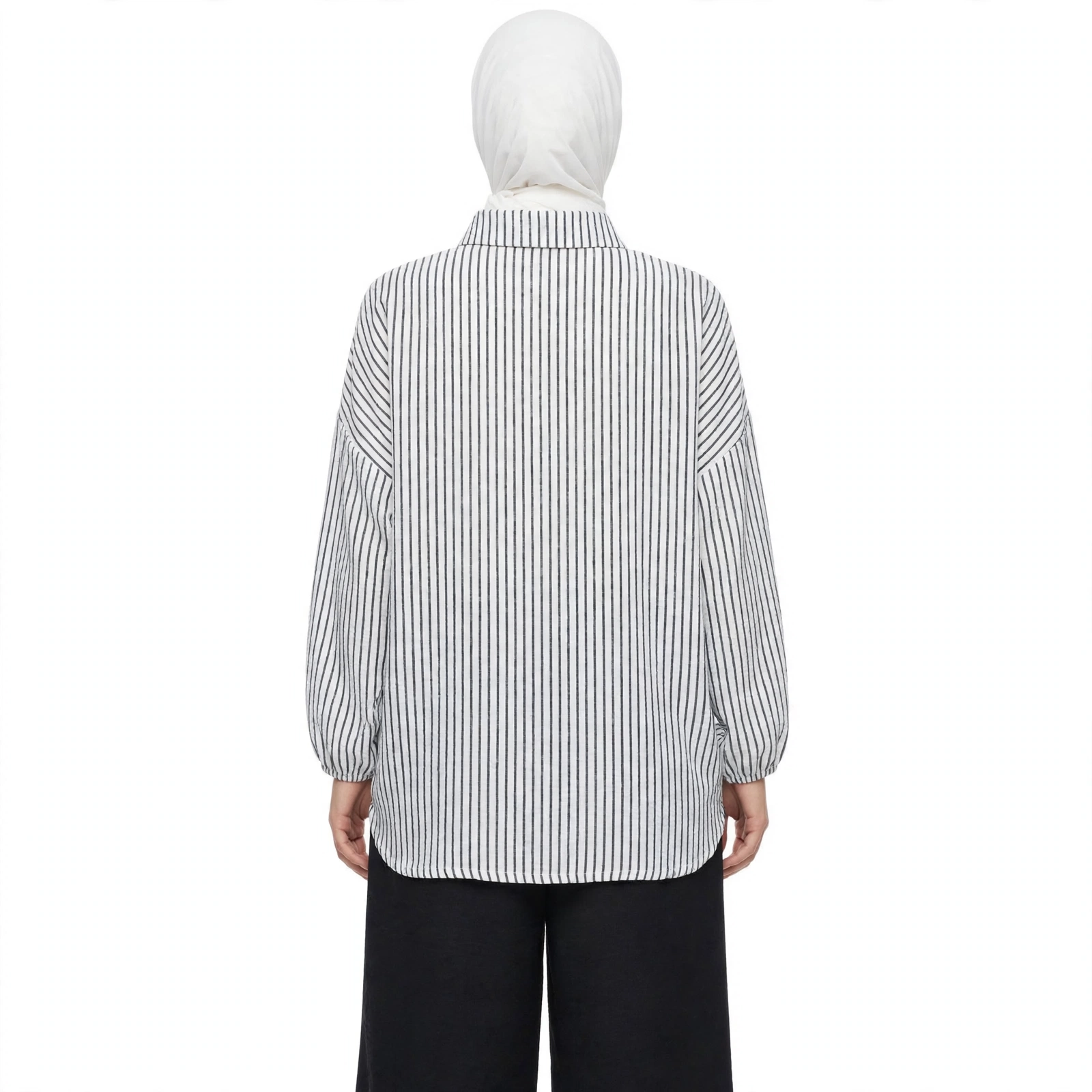 Ensemble 018 – Image 3
