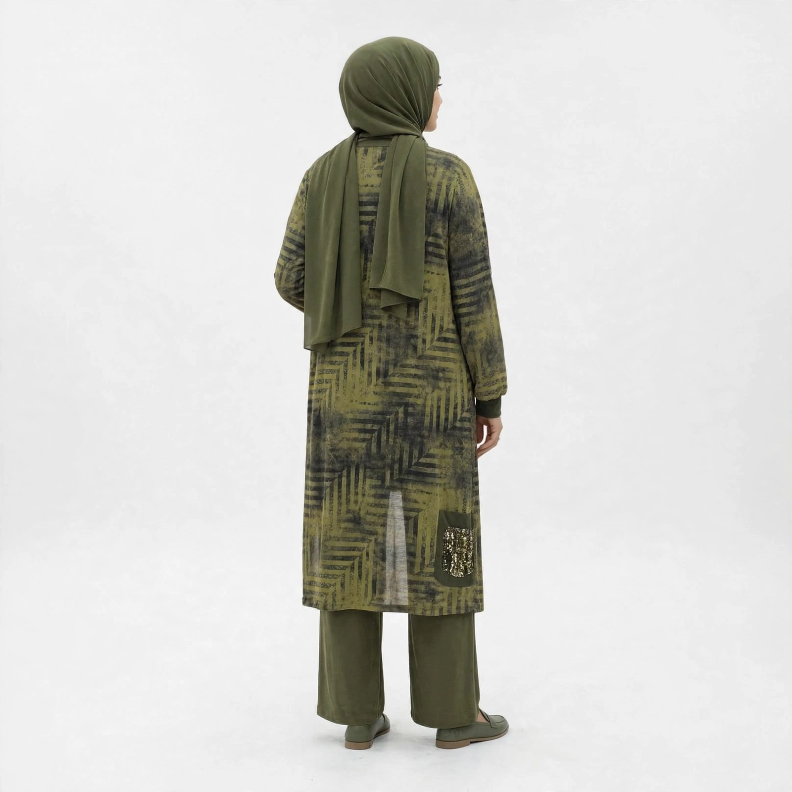 Ensemble 024 – Image 4